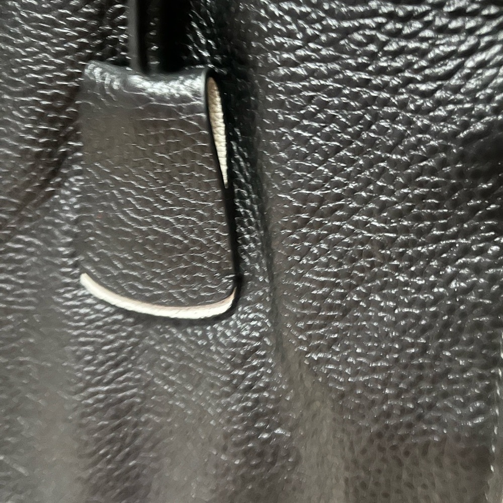 Authentic Tods tote 👜 with expandable storage soft pebbled leather durable - Picture 4 of 13